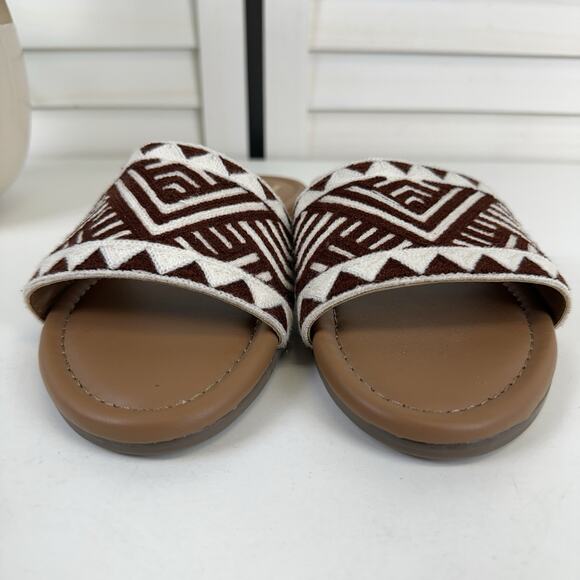 Haute Hippie Style Embro Slide Sandal Geometric Southwest Aztec Flat Shoe Size 7 - Picture 4 of 9